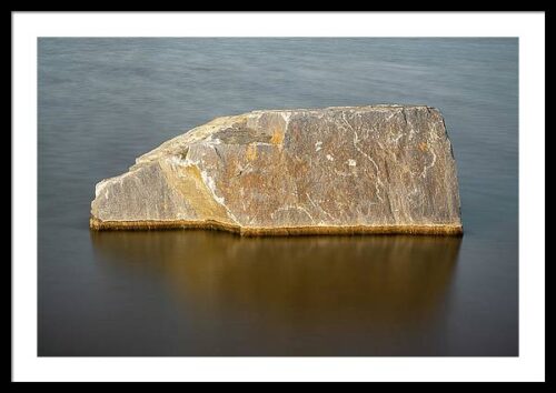 A rock in the water - Framed photography print, Framed Nature, A rock in the water – Framed photography print